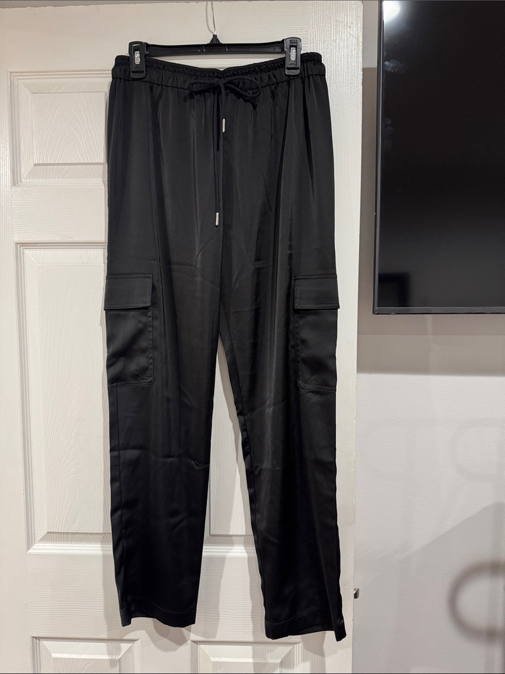 Wayf Women Black Cargo Trousers with Drawstring Waist size m